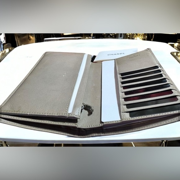 GUC CHANEL Coco Mark Logo Pink Nuance Color Dull Pink Beige Long Wallet CLASSIC - Picture 5 of 12